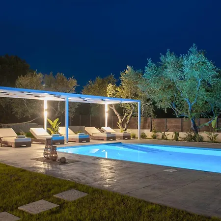 Aparthotel Armonia Boutique Meson Yerakarion