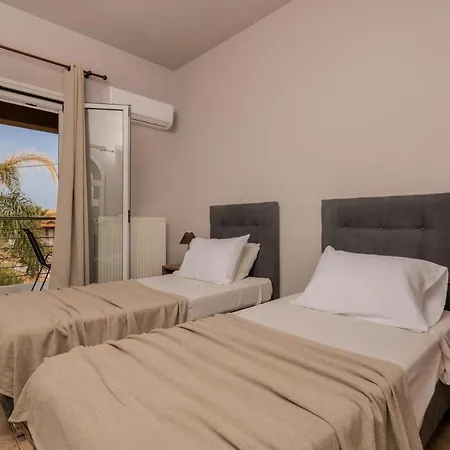 Ξενοδοχείο με διαμερίσματα Armonia Boutique 4*