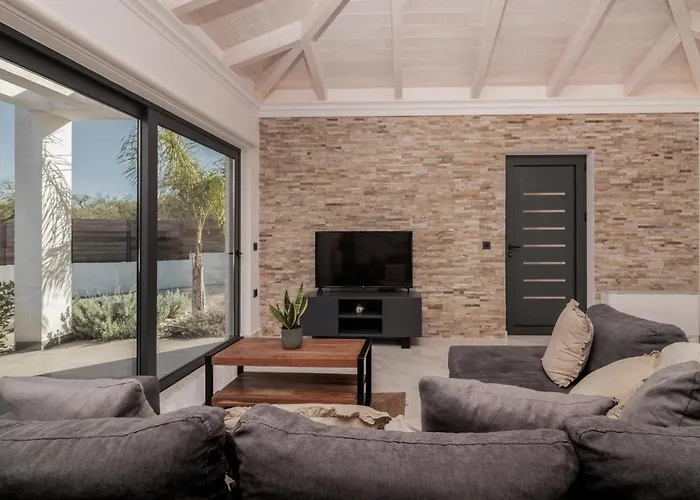 Armonia Boutique Aparthotel Méson Yerakaríon